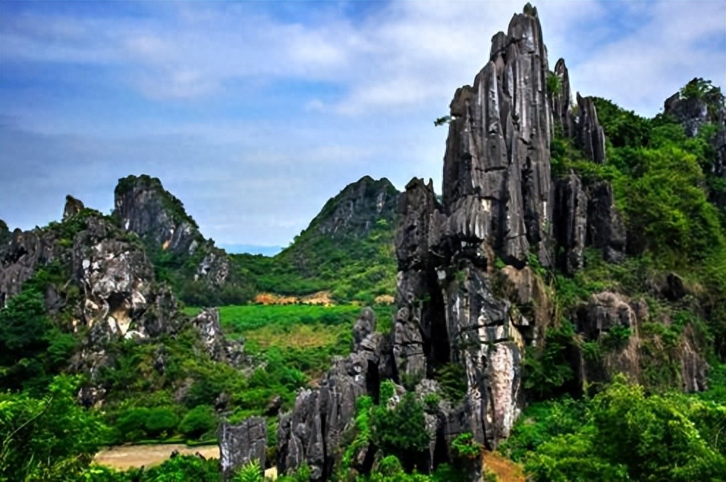 普吉岛淡季出游，为何能让你享受最美海滩与风景？