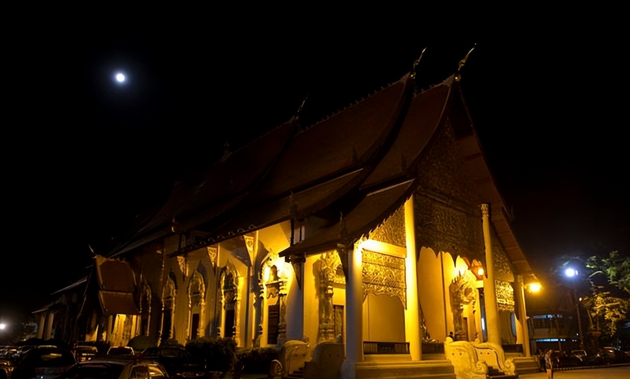 清迈_泰国佛教寺庙_清迈契迪龙寺旅游