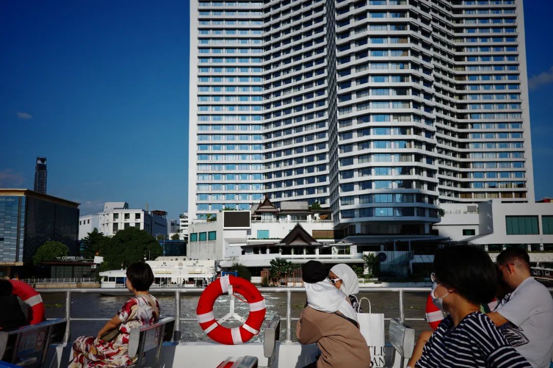 曼谷_泰国素坤逸区旅游体验_泰国曼谷夜生活探索
