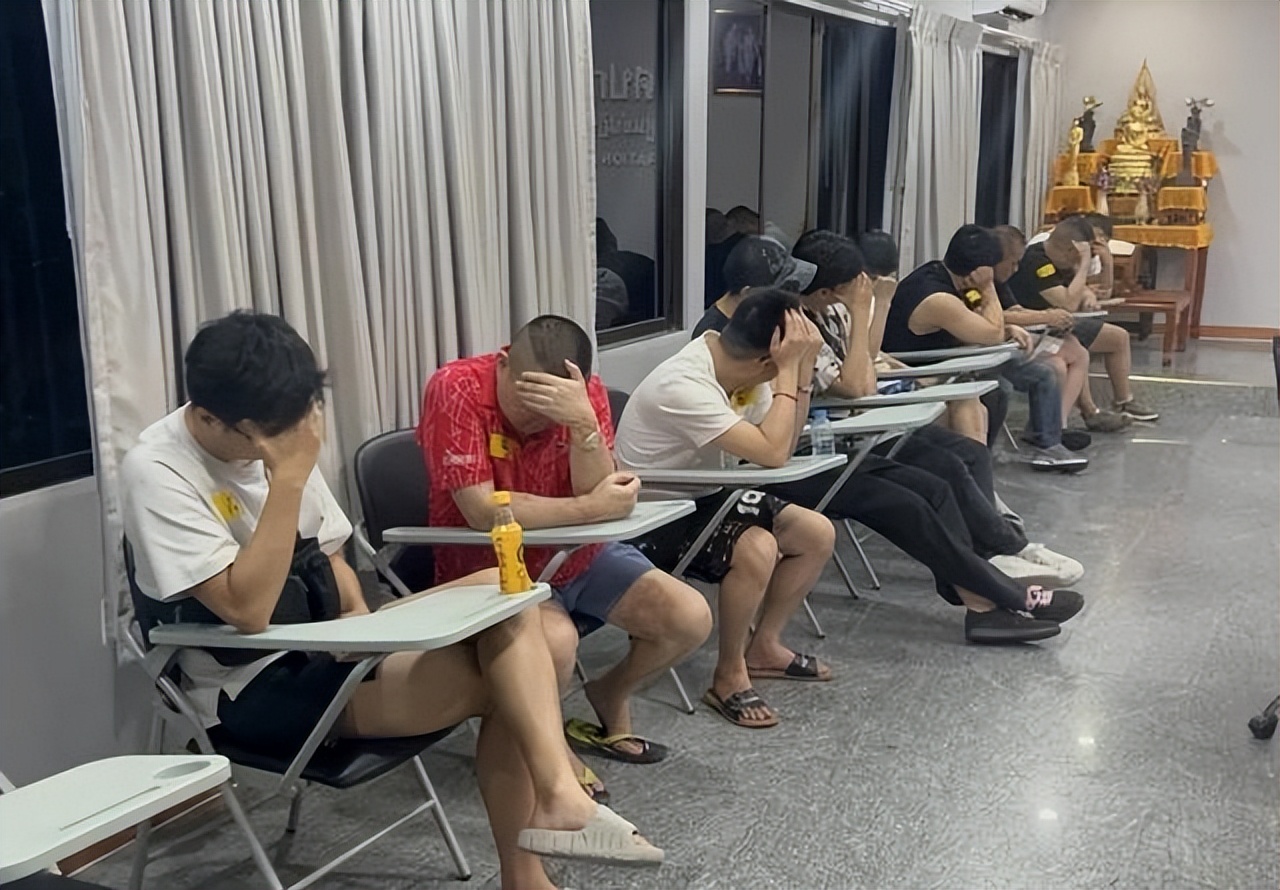 芭提雅_芭提雅 夜生活 警察扫赌