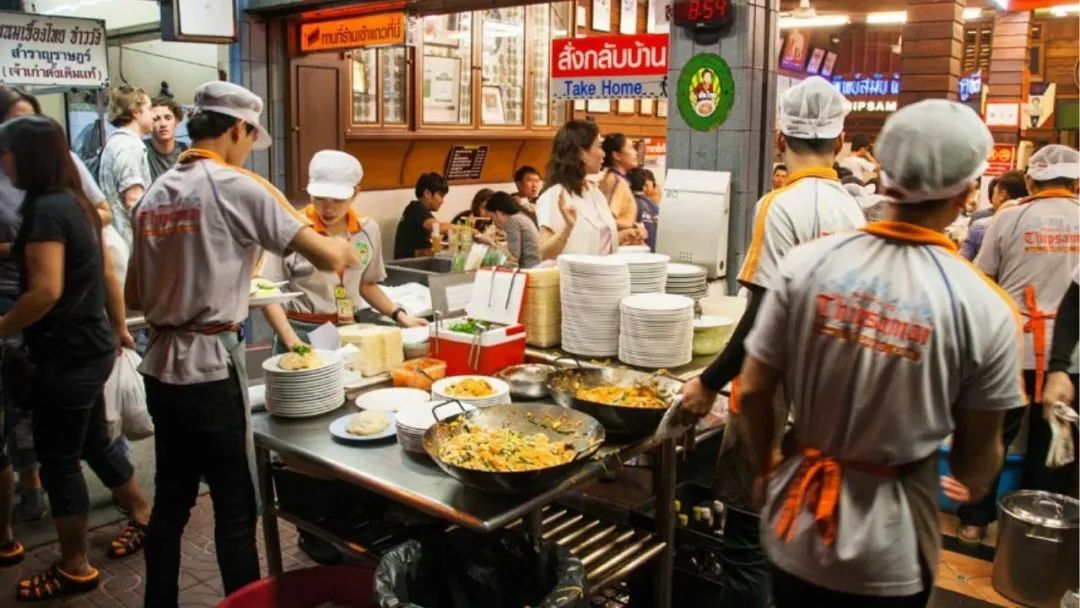 泰国餐饮业劳动力短缺_泰国餐饮业最低工资上调_泰国新闻
