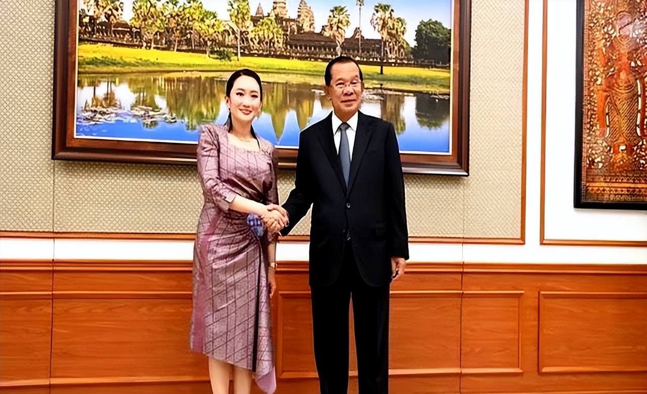 泰国政治危机_佩通坦罢免事件_泰国