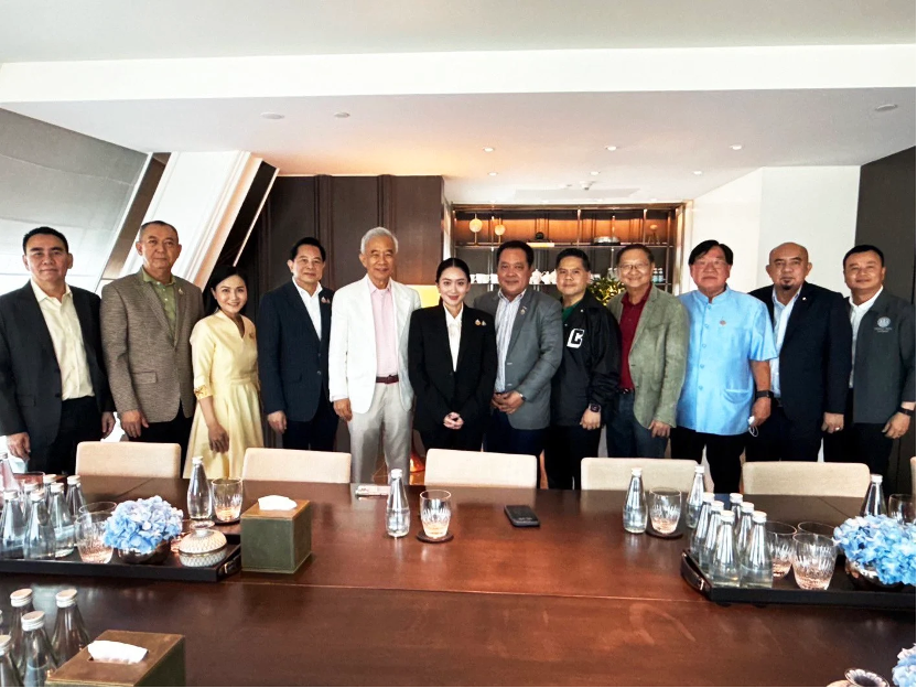 泰国_泰国联盟党领袖会谈_泰国总理私人会谈