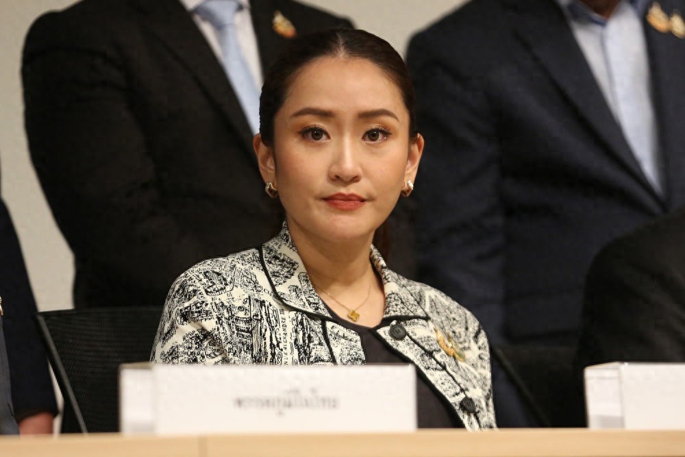 私密通话录音传遍全网，泰国总理佩通坦能否打破下台魔咒？