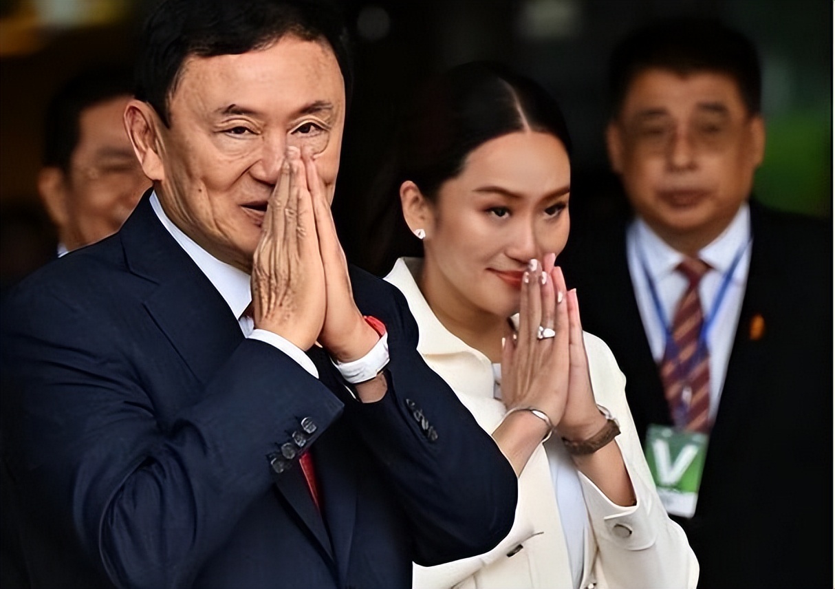 泰国_泰国政坛动荡_他信家族危机_素里亚代理总理