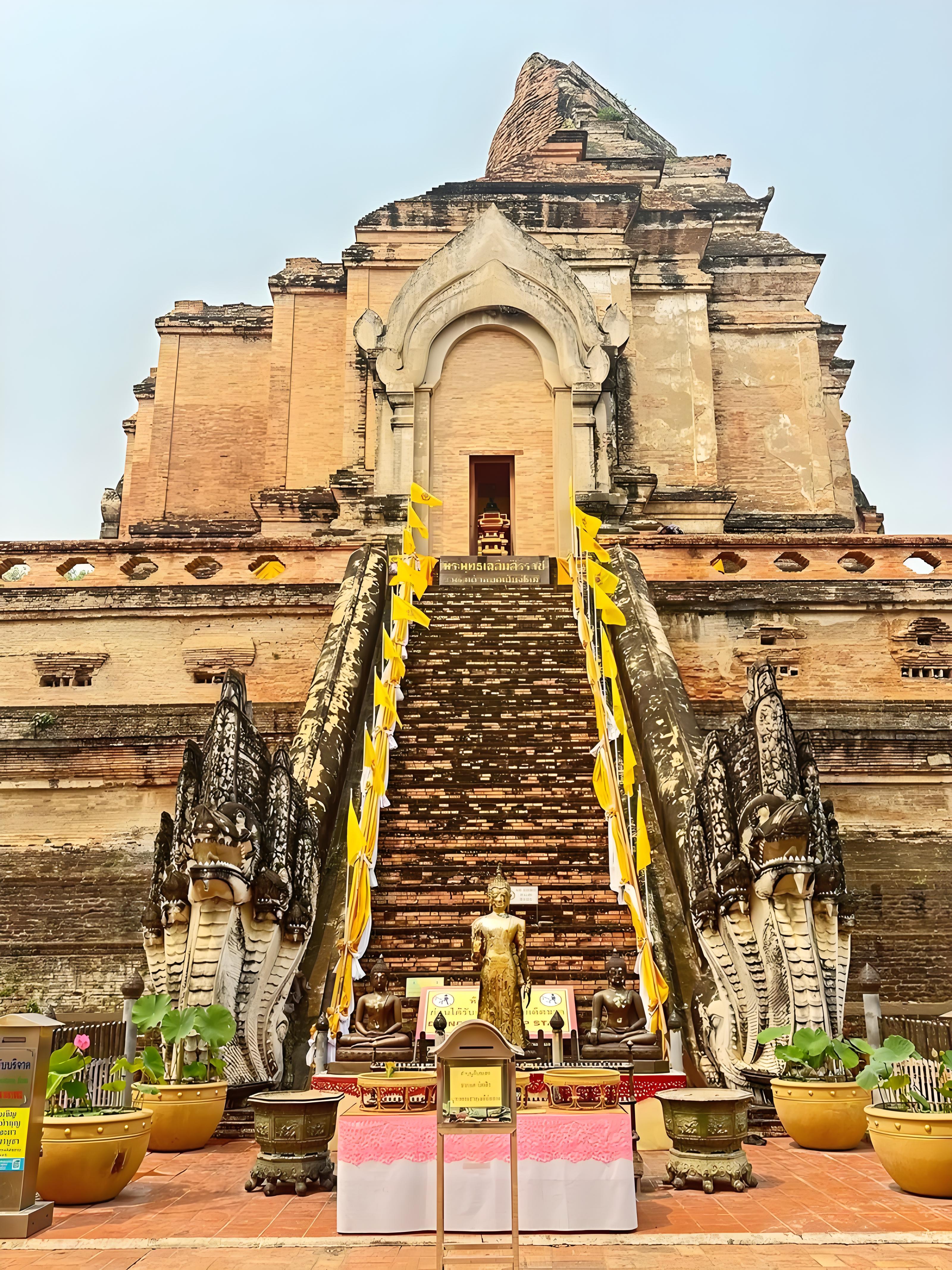 泰国旅游_清迈汇率一条街 Superrich泰国换汇 清迈最佳兑换点