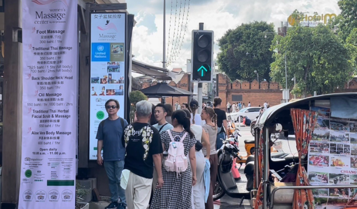 清迈依萍节2025放水灯天灯活动_清迈_清迈雨季末凉季初旅游升温