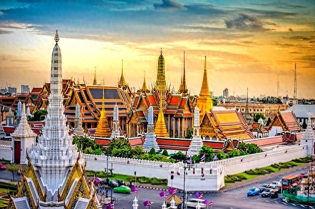 曼谷_泰国旅游业的复杂性_泰国佛教信仰与现实差距