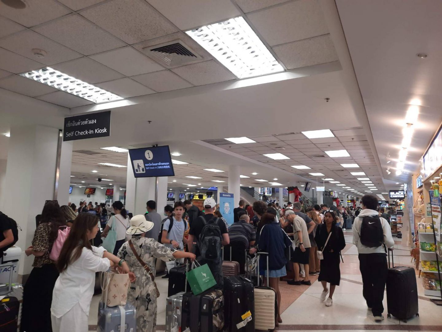 清迈_清迈国际机场水灯节航班调整_清迈机场水灯节旅客服务措施