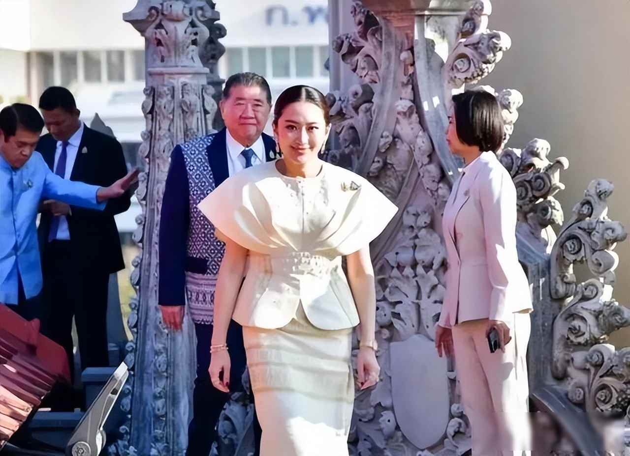 泰国华人历史_泰国华人超市_曼谷华人后裔