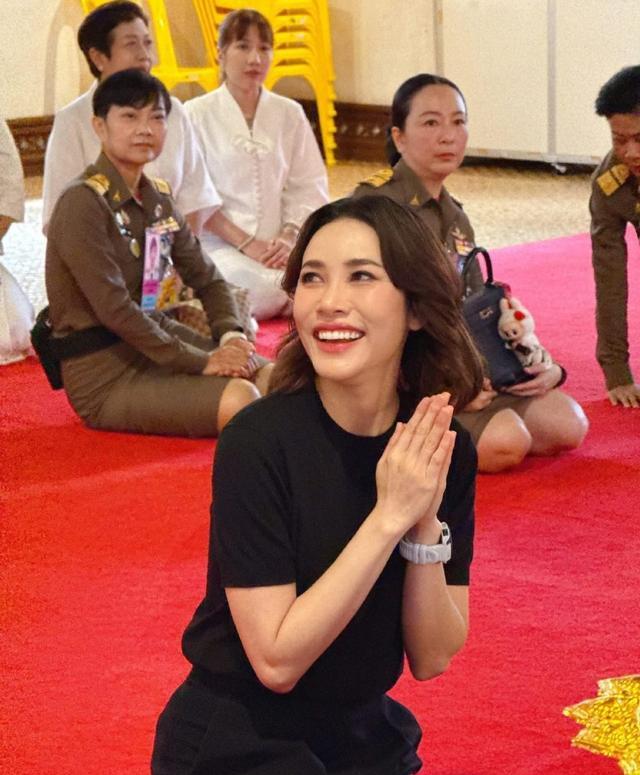 曼谷_曼谷大皇宫黄丝巾 提帮功偶遇王储 诗妮娜别墅过户