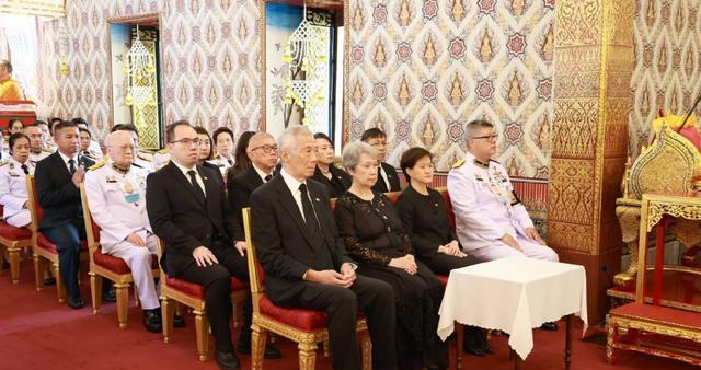 曼谷大皇宫黄丝巾 提帮功偶遇王储 诗妮娜别墅过户_曼谷