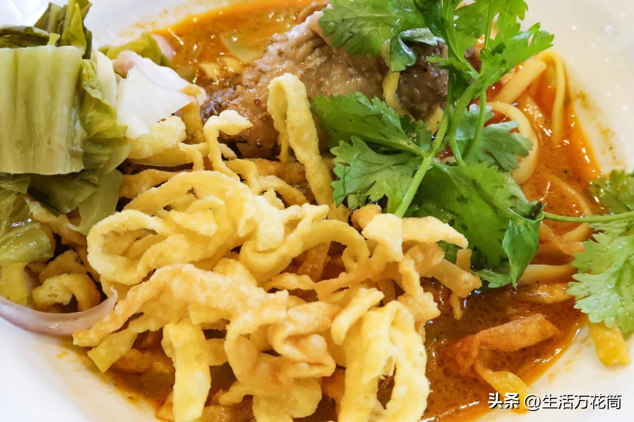 清迈山城佛国 时空折叠 文化共生 _清迈_ 清迈兰纳王朝寺庙 咖喱面美食文化