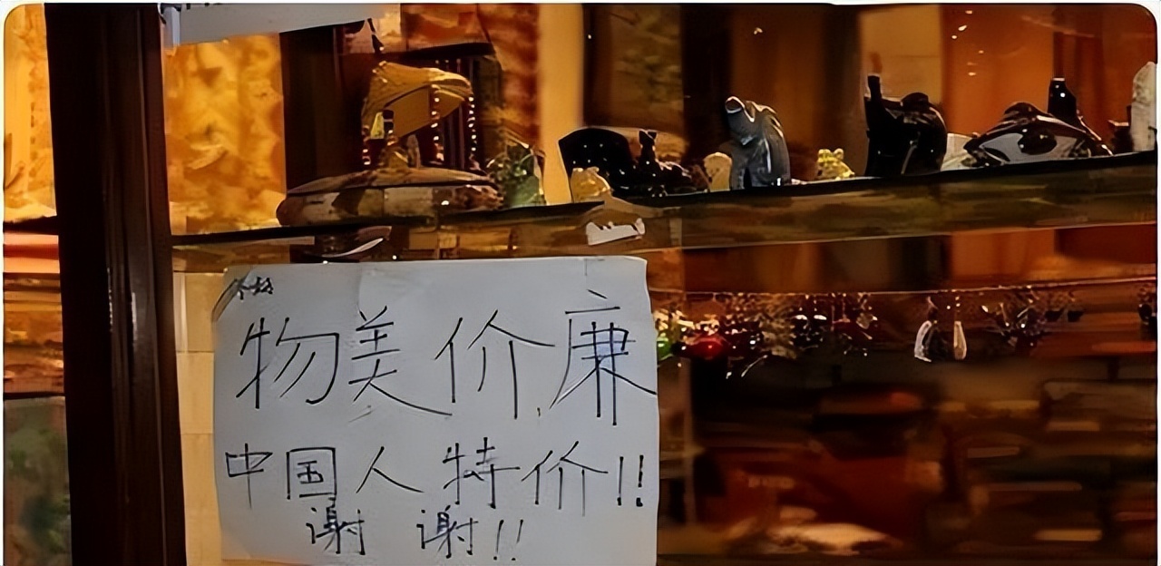 泰国水果摊中文标语_泰国游客数量下降原因_曼谷中国超市