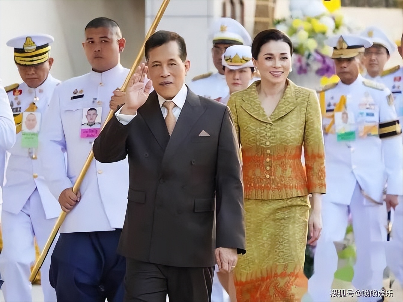 泰国中国超市_中泰军事合作_泰国国王访问中国