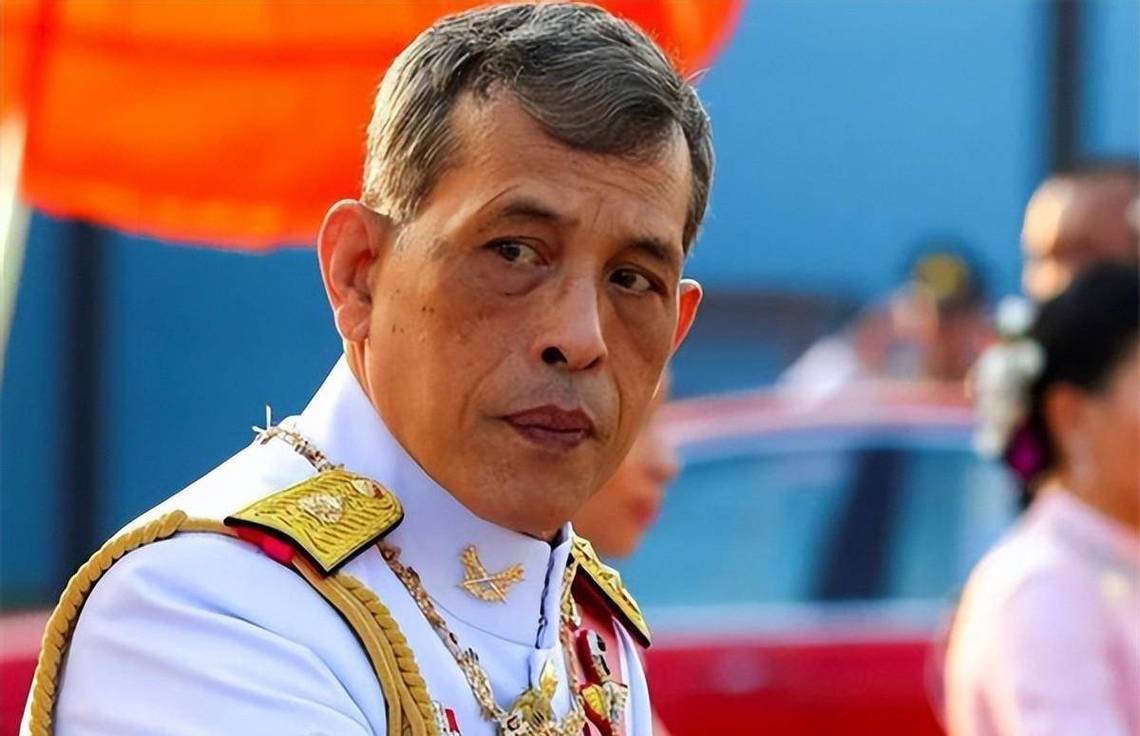 泰国_泰国转向中国_泰国国王访华