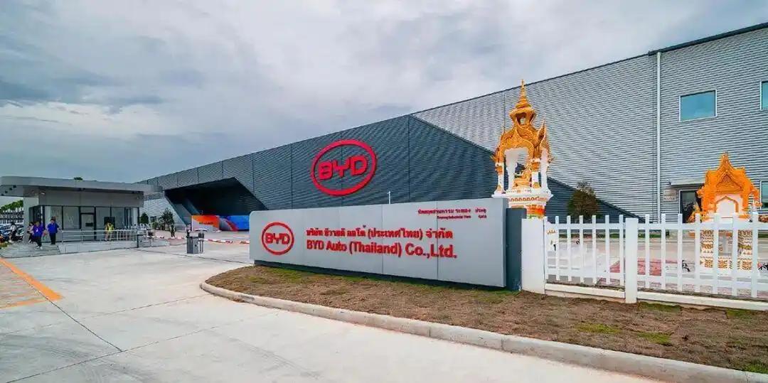 泰国中国超市_泰国经济困局与中国合作_泰国国王访华深层逻辑