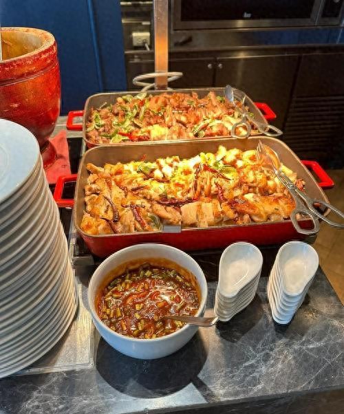 曼谷2000元月租公寓_曼谷_泰国生活成本体验