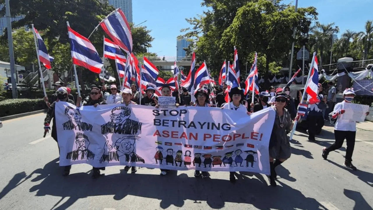 泰国反对外国干预_泰国_泰国红衫军集会