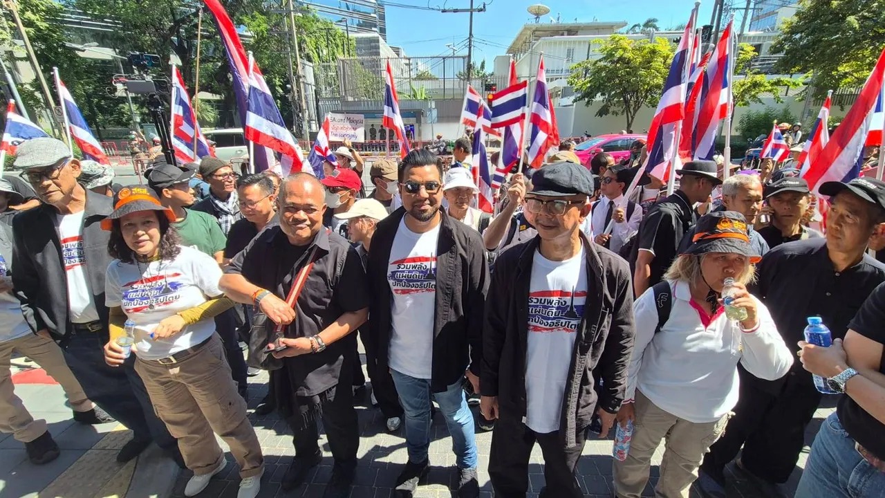 泰国反对外国干预_泰国_泰国红衫军集会